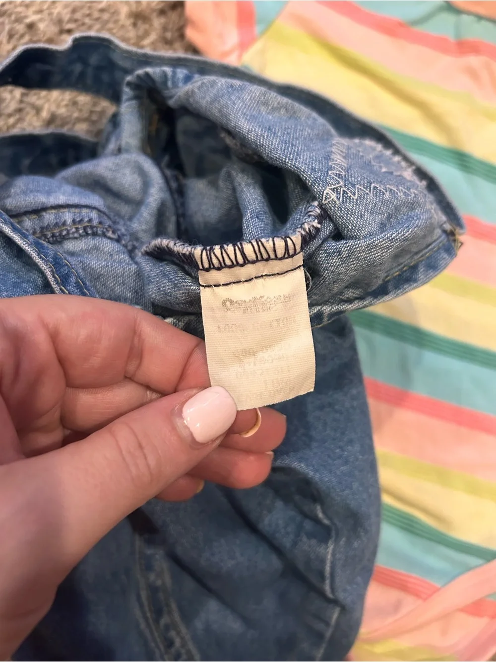 Baby Girl Oshkosh B’gosh 18 Months Bibs & top Y2K